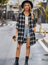 Load image into Gallery viewer, Plaid Button Up Collared Neck Shirt