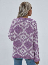 Load image into Gallery viewer, Geometric Print Chunky Knit Distressed Sweater