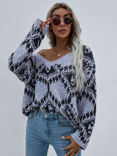 Load image into Gallery viewer, Geometric Print Chunky Knit Distressed Sweater