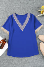 Load image into Gallery viewer, Contrast V-Neck Blouse