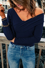 Load image into Gallery viewer, V-Neck Long Sleeve Top