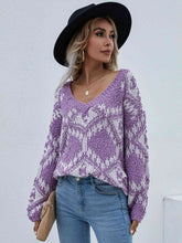 Load image into Gallery viewer, Geometric Print Chunky Knit Distressed Sweater