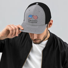 Load image into Gallery viewer, America Glasses Trucker Cap