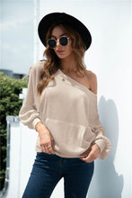 Load image into Gallery viewer, Raglan Sleeve Kangaroo Pocket Top
