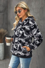 Load image into Gallery viewer, Camouflage Half Zip Fuzzy Hoodie
