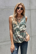 Load image into Gallery viewer, Camo Twist Hem Tank
