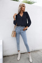 Load image into Gallery viewer, Swiss Dot Puff Sleeve Contrast Blouse
