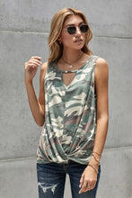 Load image into Gallery viewer, Camo Twist Hem Tank
