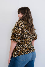 Load image into Gallery viewer, Doe &amp; Rae Lookin&#39; Fabulous Full Size Run Leopard Print Tee

