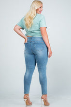 Load image into Gallery viewer, Mid Rise Distressed Skinny Jeans
