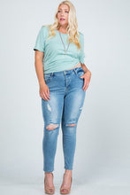 Load image into Gallery viewer, Mid Rise Distressed Skinny Jeans

