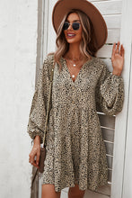 Load image into Gallery viewer, Leopard Print V Neck Tiered Pleated Dress
